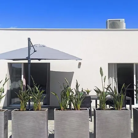 Tesino Eco With Access & Parasol * Grottammare